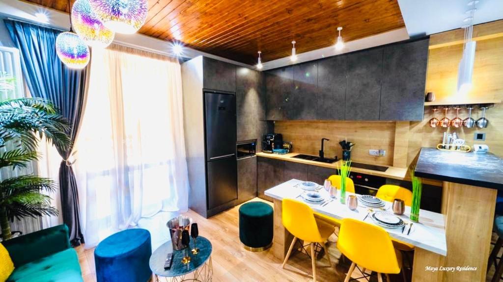 Maya Luxury Residence Poiana Brasov Bagian luar foto