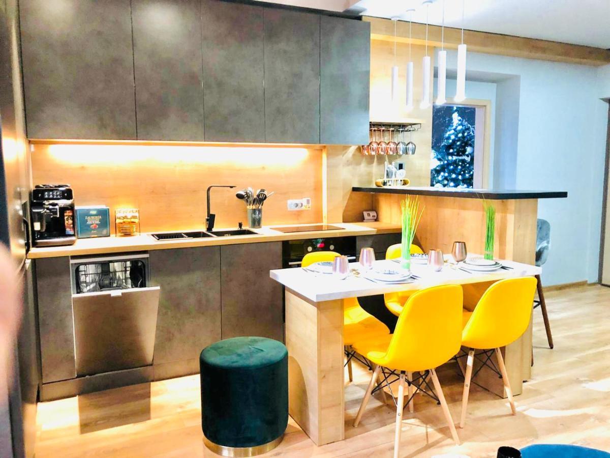Maya Luxury Residence Poiana Brasov Bagian luar foto